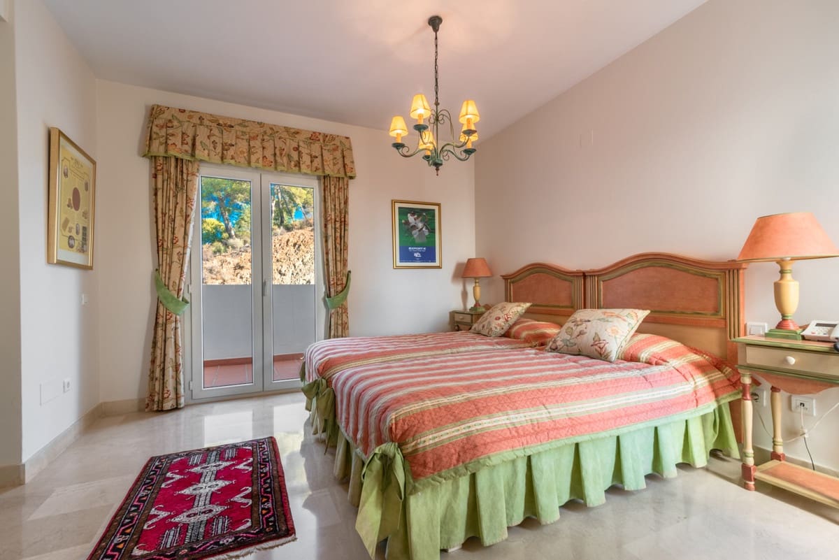 3 camera da letto Casa in vendita in Nueva Andalucia con piscina garage - 1.150.000 € (Rif: 9823322)