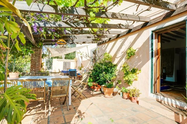 3 chambre Villa/Maison à vendre à Centro, Estepona avec piscine - 1 200 000 € (Ref: 9823323)