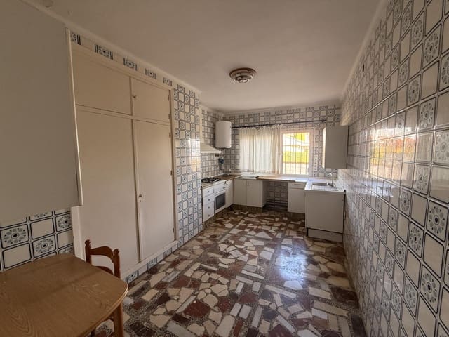 4 makuuhuone Huvila myytävänä paikassa Alhaurín de la Torre mukana uima-altaan - 695 000 € (Ref: 9823330)
