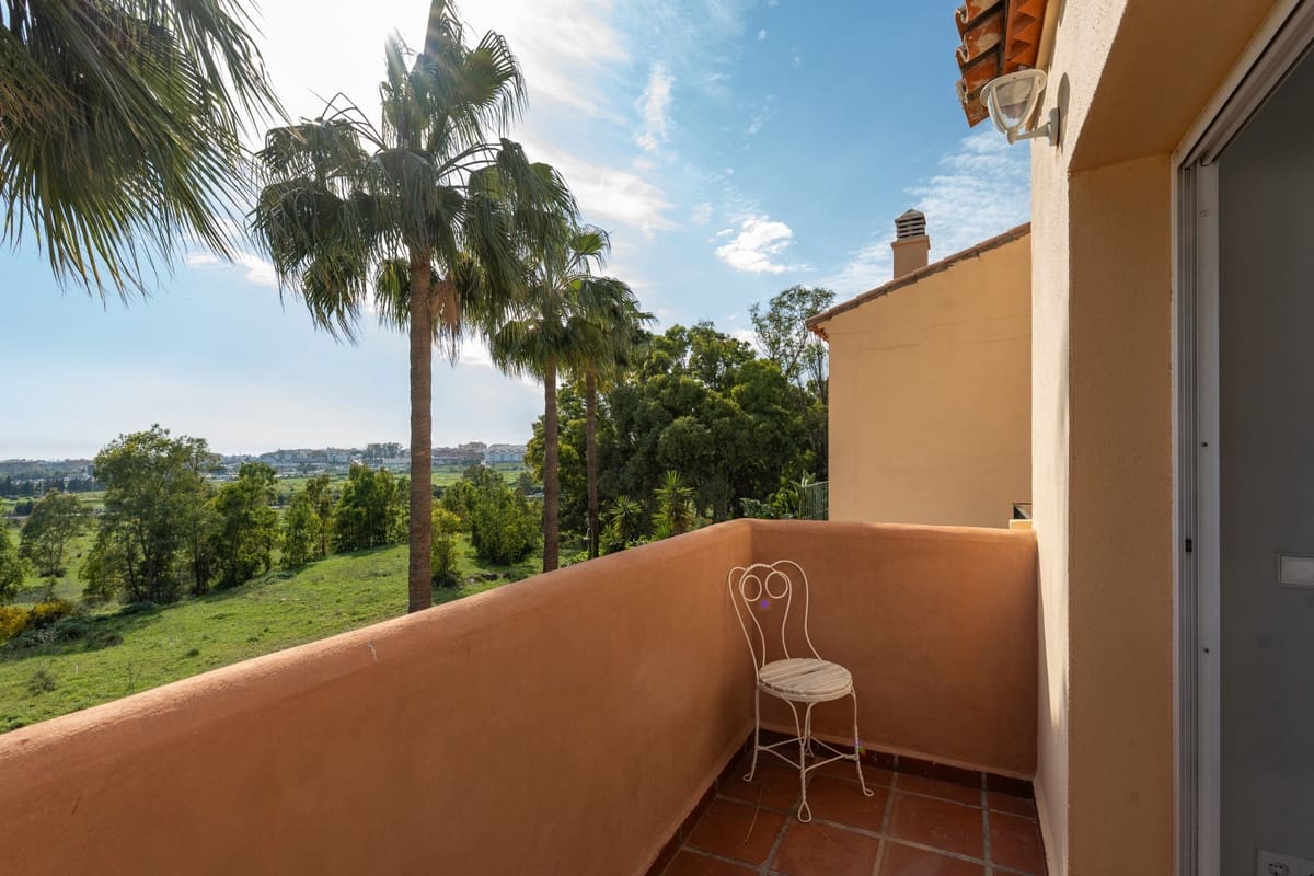 4 quarto Casa em Banda para venda em Nueva Andalucia com piscina - 695 000 € (Ref: 9823331)