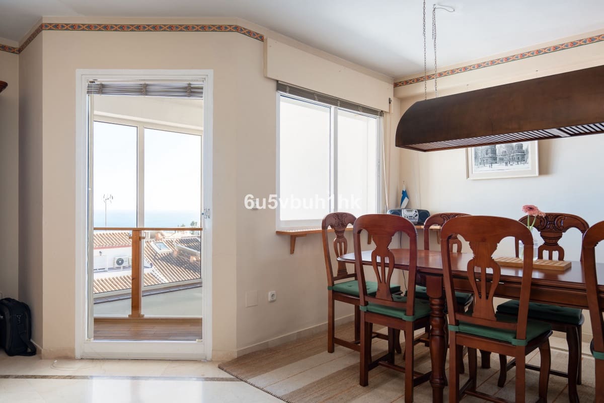 4 soveværelse Byhus til salg i Benalmadena med garage - € 680.000 (Ref: 9823332)