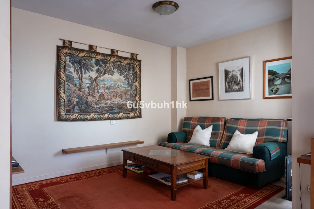 4 soveværelse Byhus til salg i Benalmadena med garage - € 680.000 (Ref: 9823332)