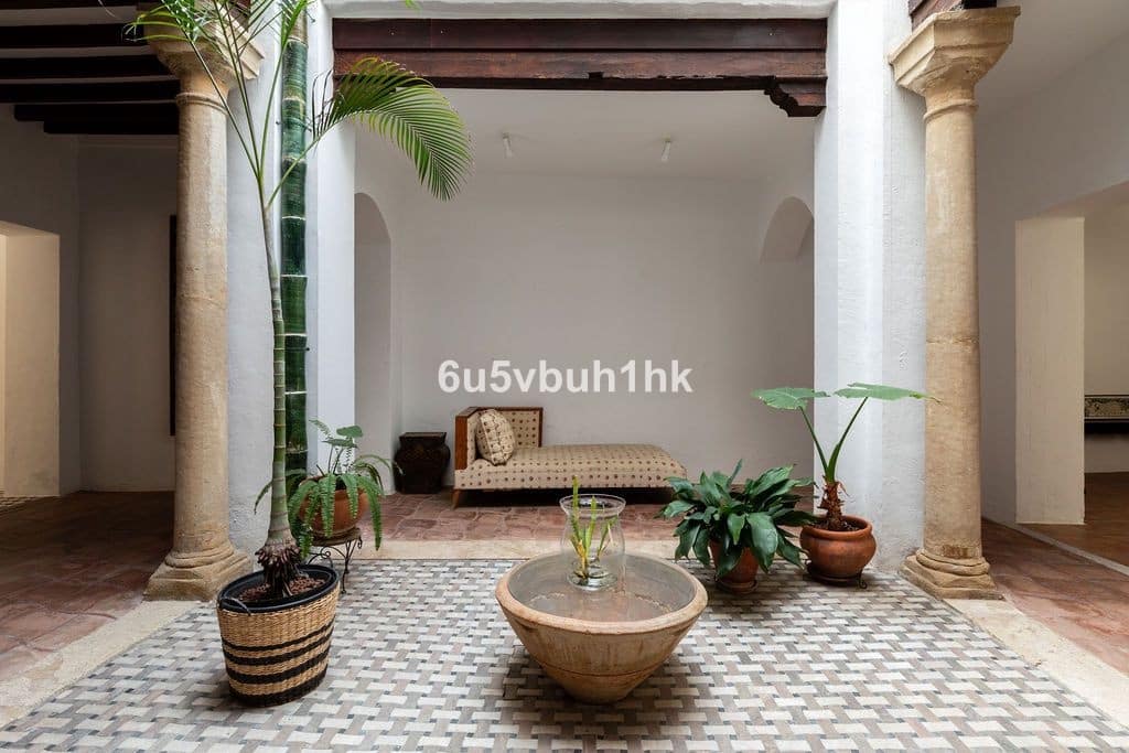 8 soveværelse Byhus til salg i Malaga by - € 1.749.000 (Ref: 9823333)