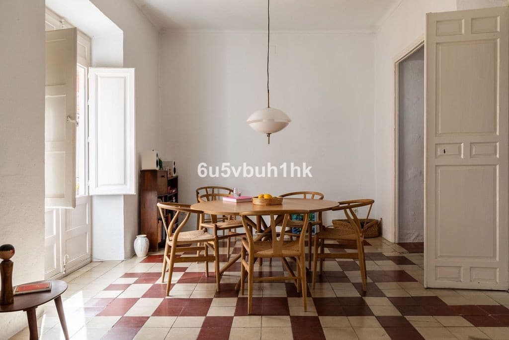 8 soveværelse Byhus til salg i Malaga by - € 1.749.000 (Ref: 9823333)