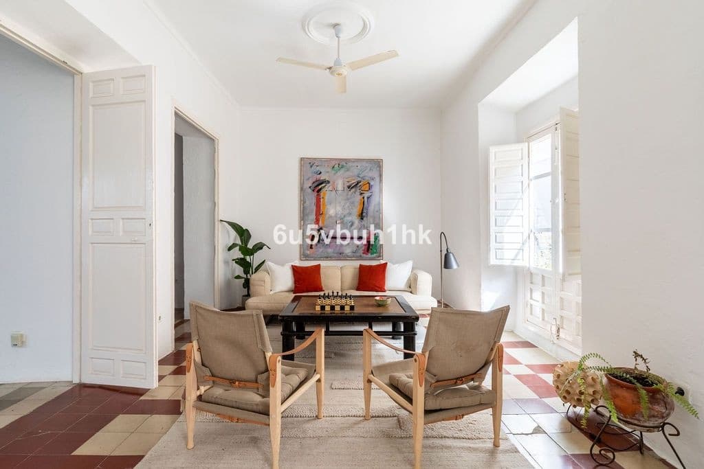 8 soveværelse Byhus til salg i Malaga by - € 1.749.000 (Ref: 9823333)