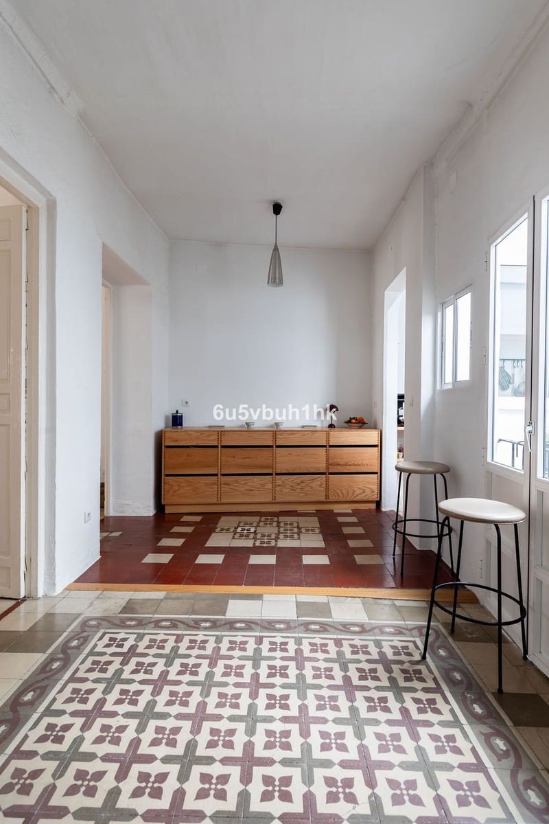 8 soveværelse Byhus til salg i Malaga by - € 1.749.000 (Ref: 9823333)