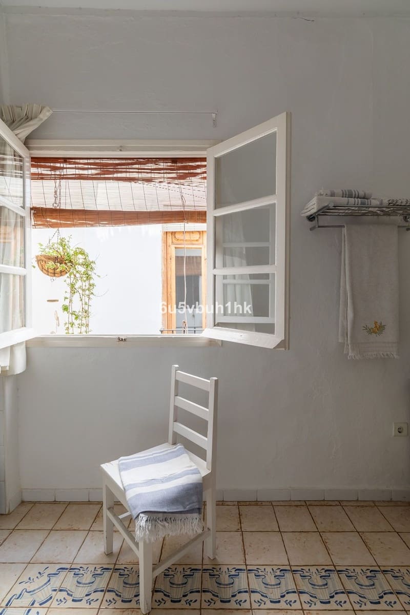 8 soveværelse Byhus til salg i Malaga by - € 1.749.000 (Ref: 9823333)