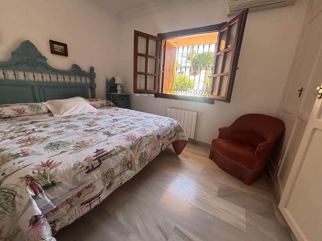 3 makuuhuone Paritalo myytävänä paikassa La Dama de Noche - La Alzambra, Marbella mukana uima-altaan - 995 000 € (Ref: 9823334)