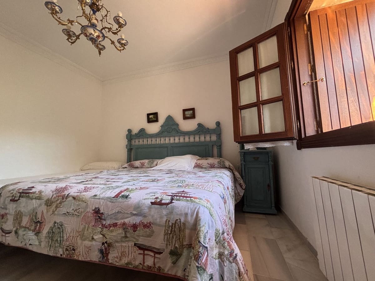 3 makuuhuone Paritalo myytävänä paikassa Nueva Andalucia mukana uima-altaan - 995 000 € (Ref: 9823334)