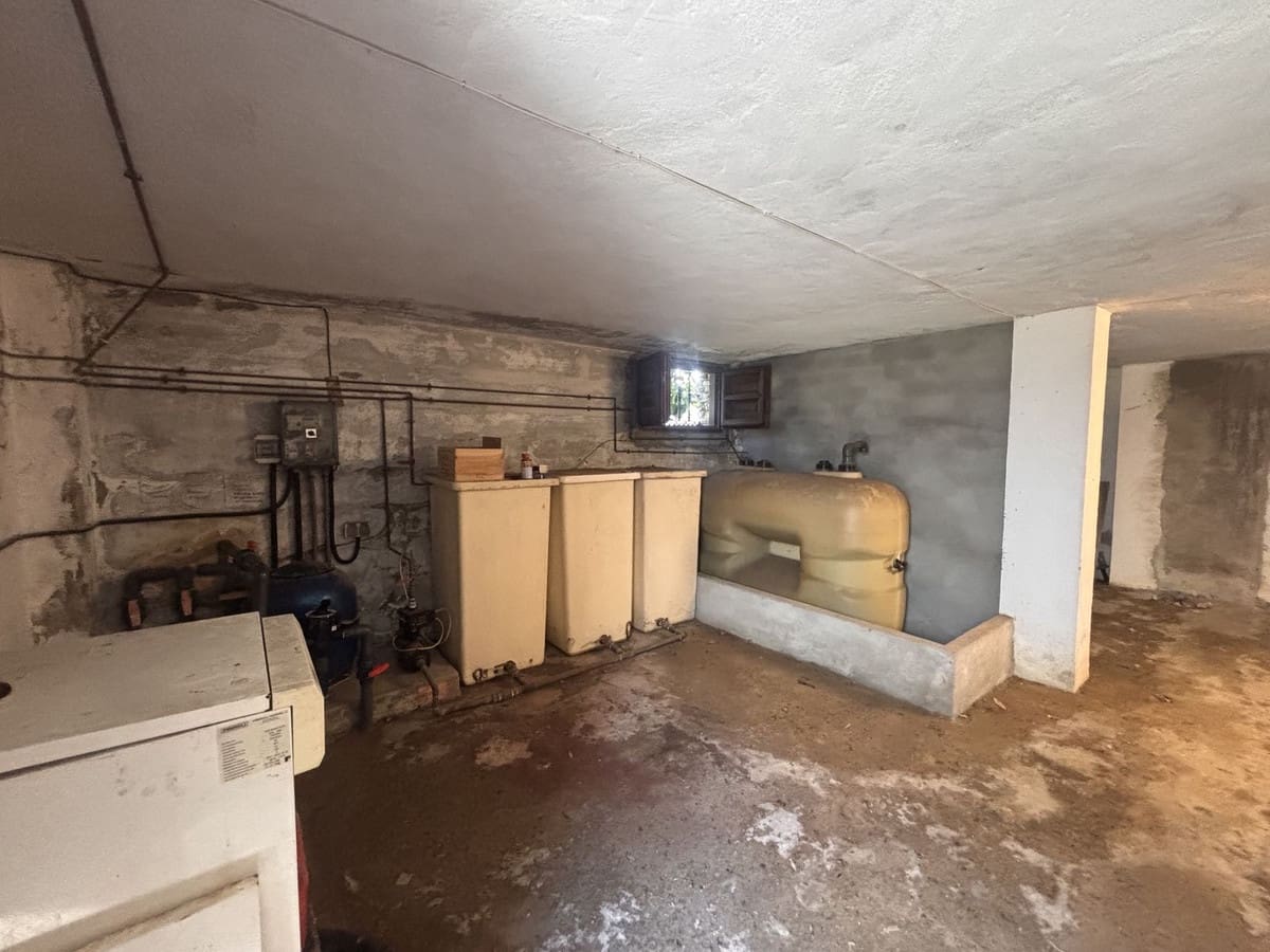 3 makuuhuone Paritalo myytävänä paikassa Nueva Andalucia mukana uima-altaan - 995 000 € (Ref: 9823334)