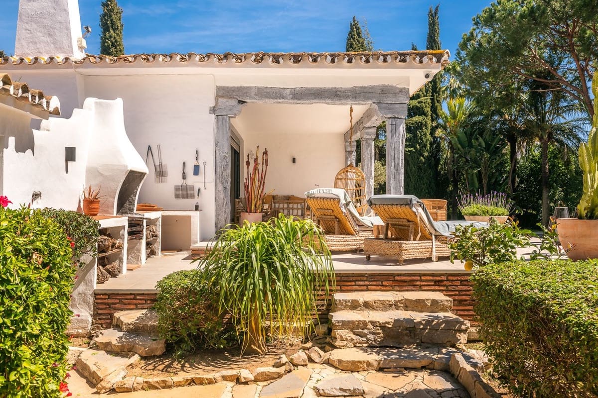 5 Zimmer Villa zu verkaufen in Marbella mit Pool Garage - 2.500.000 € (Ref: 9823335)