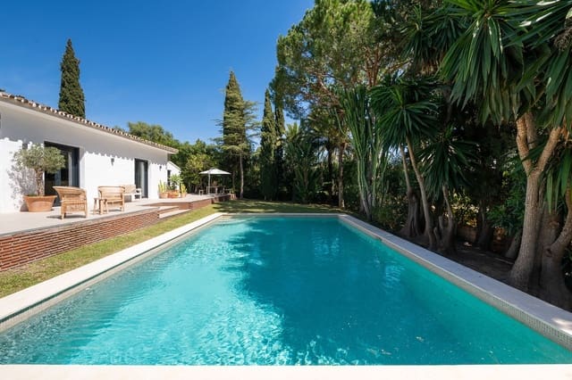 5 Zimmer Villa zu verkaufen in Romana Playa, Marbella mit Pool Garage - 2.500.000 € (Ref: 9823335)