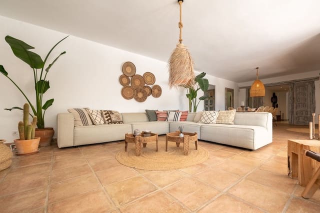 5 Zimmer Villa zu verkaufen in Romana Playa, Marbella mit Pool Garage - 2.500.000 € (Ref: 9823335)