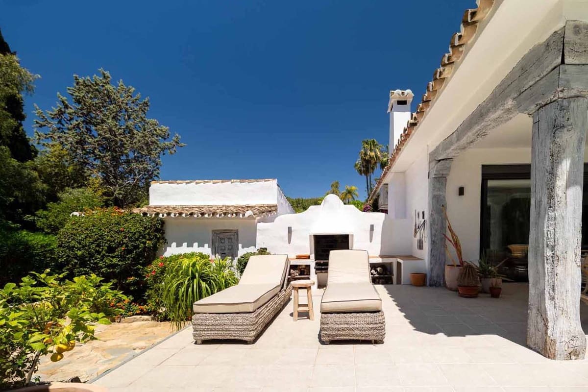 5 Zimmer Villa zu verkaufen in Marbella mit Pool Garage - 2.500.000 € (Ref: 9823335)
