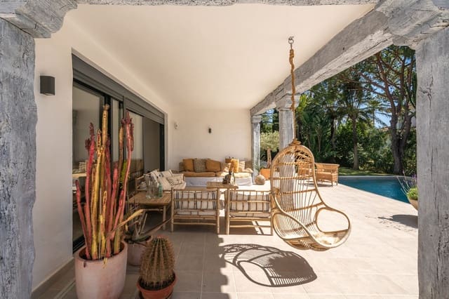5 Zimmer Villa zu verkaufen in Romana Playa, Marbella mit Pool Garage - 2.500.000 € (Ref: 9823335)