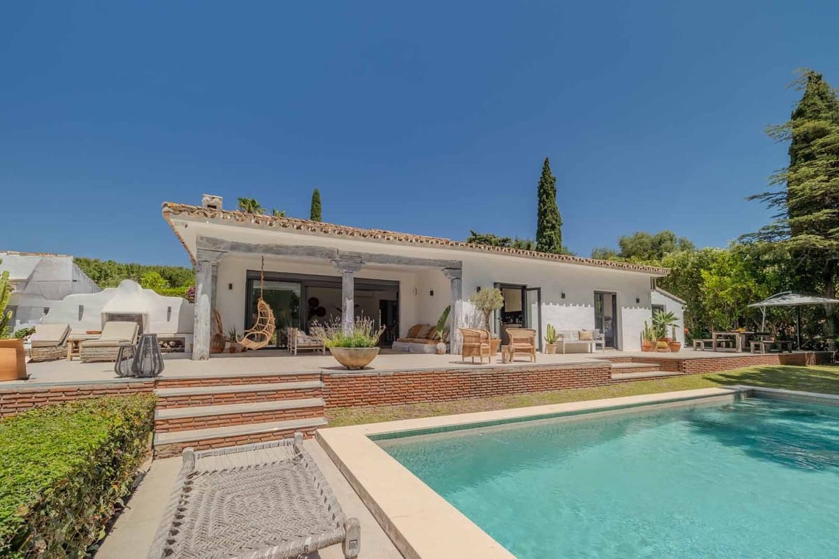 5 Zimmer Villa zu verkaufen in Marbella mit Pool Garage - 2.500.000 € (Ref: 9823335)