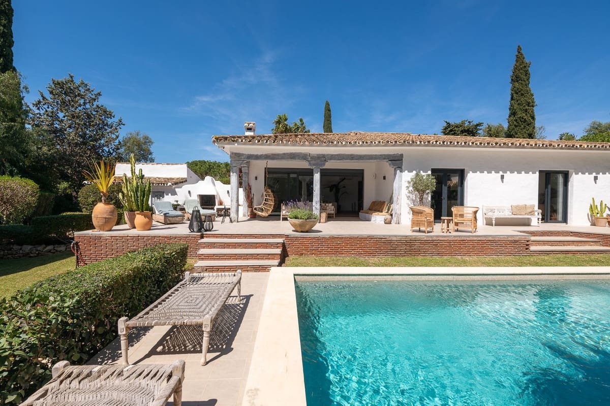 5 Zimmer Villa zu verkaufen in Marbella mit Pool Garage - 2.500.000 € (Ref: 9823335)