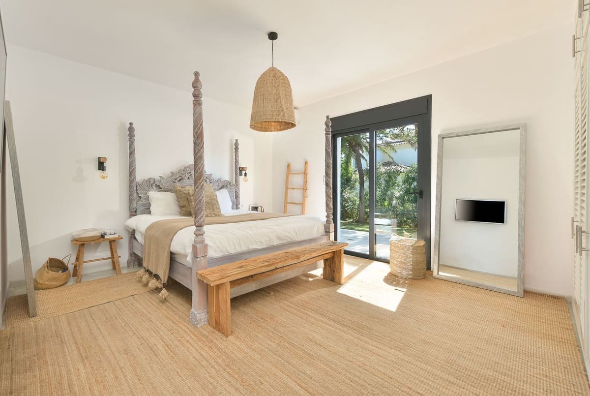 5 Zimmer Villa zu verkaufen in Marbella mit Pool Garage - 2.500.000 € (Ref: 9823335)