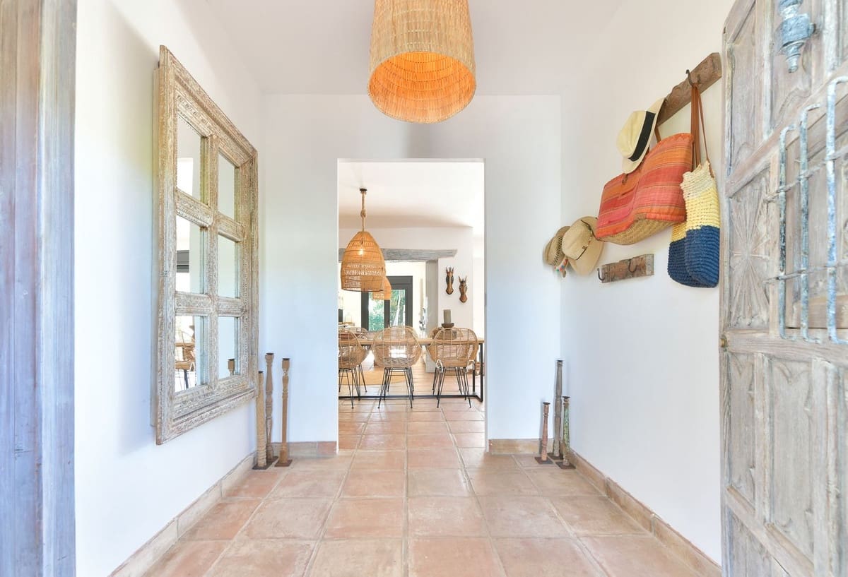 5 Zimmer Villa zu verkaufen in Marbella mit Pool Garage - 2.500.000 € (Ref: 9823335)