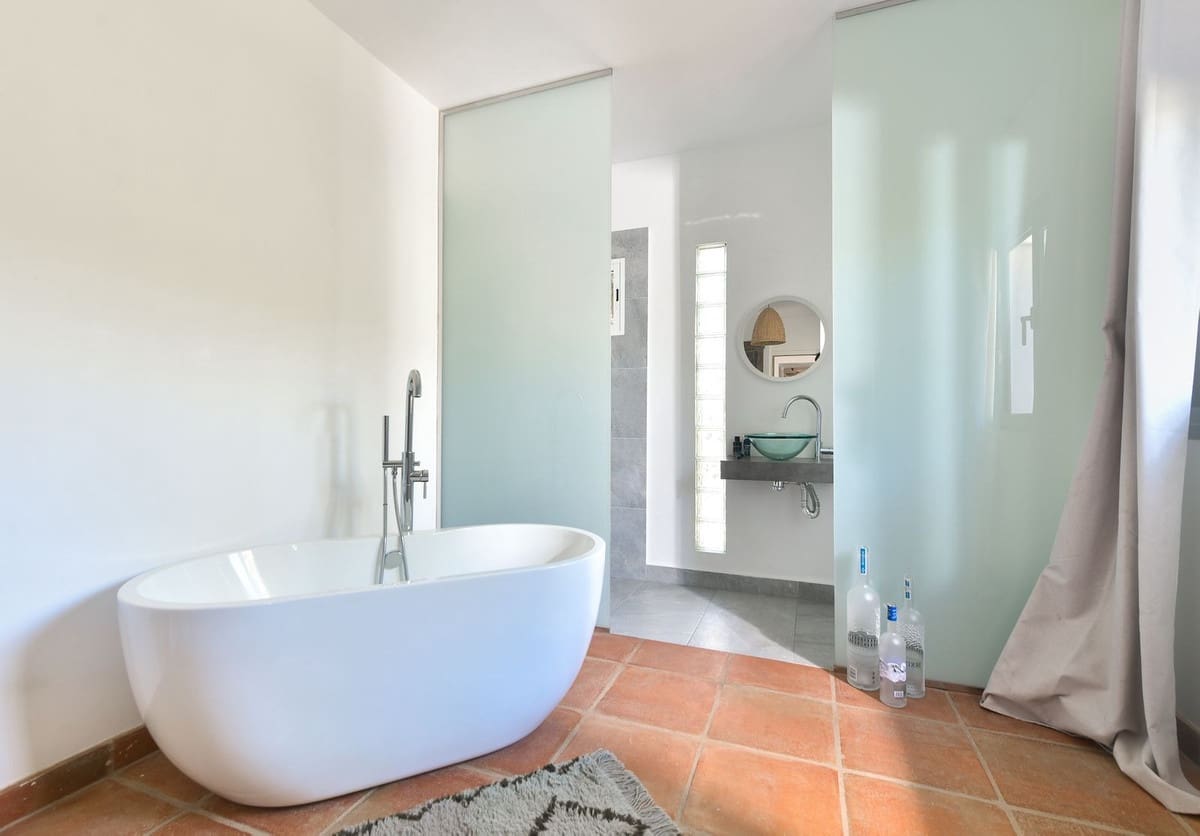 5 Zimmer Villa zu verkaufen in Marbella mit Pool Garage - 2.500.000 € (Ref: 9823335)