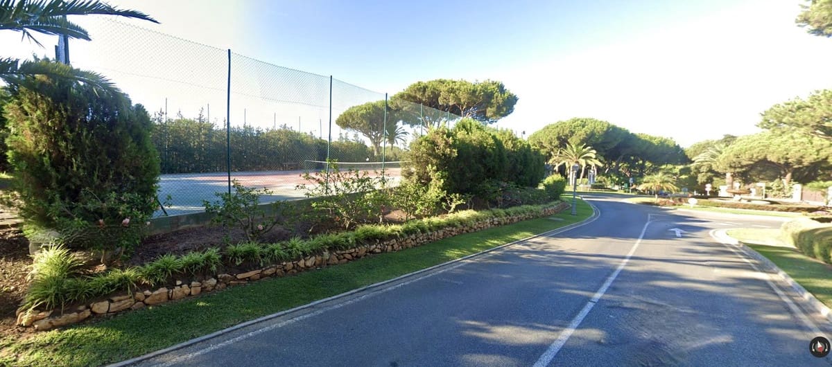 5 Zimmer Villa zu verkaufen in Marbella mit Pool Garage - 2.500.000 € (Ref: 9823335)