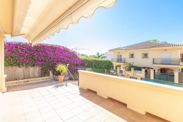 4 camera da letto Villetta Bifamiliare in vendita in Riviera del Sol, Mijas - 549.000 € (Rif: 9823337)