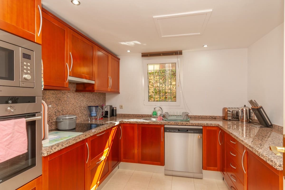4 camera da letto Villetta Bifamiliare in vendita in Riviera del Sol - 549.000 € (Rif: 9823337)