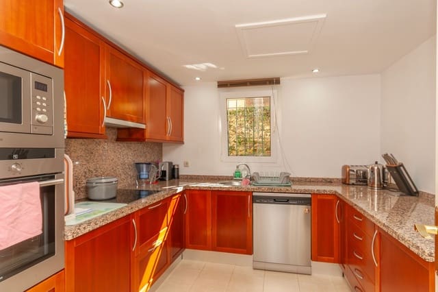 4 camera da letto Villetta Bifamiliare in vendita in Riviera del Sol, Mijas - 549.000 € (Rif: 9823337)