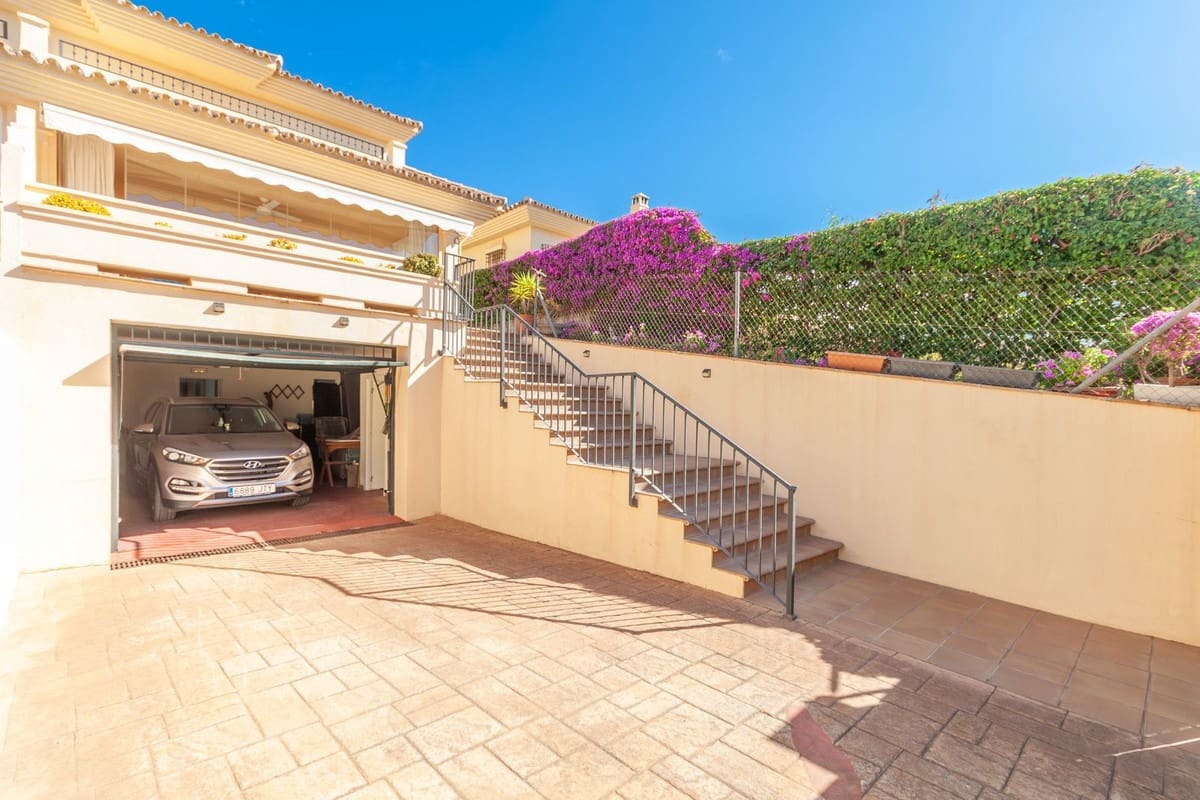 4 camera da letto Villetta Bifamiliare in vendita in Riviera del Sol - 549.000 € (Rif: 9823337)