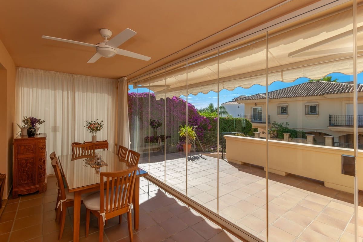 4 camera da letto Villetta Bifamiliare in vendita in Riviera del Sol - 549.000 € (Rif: 9823337)