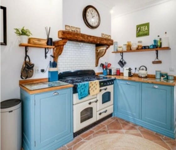 4 Zimmer Haus zu verkaufen in Centro, Estepona - 995.000 € (Ref: 9823341)