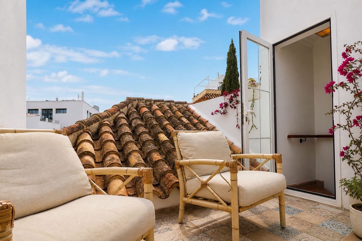 4 Zimmer Haus zu verkaufen in Estepona - 995.000 € (Ref: 9823341)