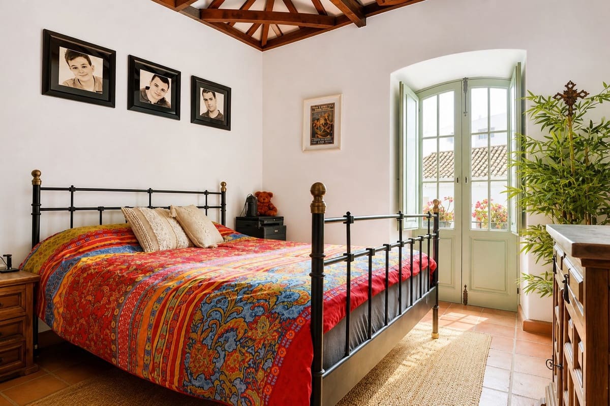 4 Zimmer Haus zu verkaufen in Estepona - 995.000 € (Ref: 9823341)