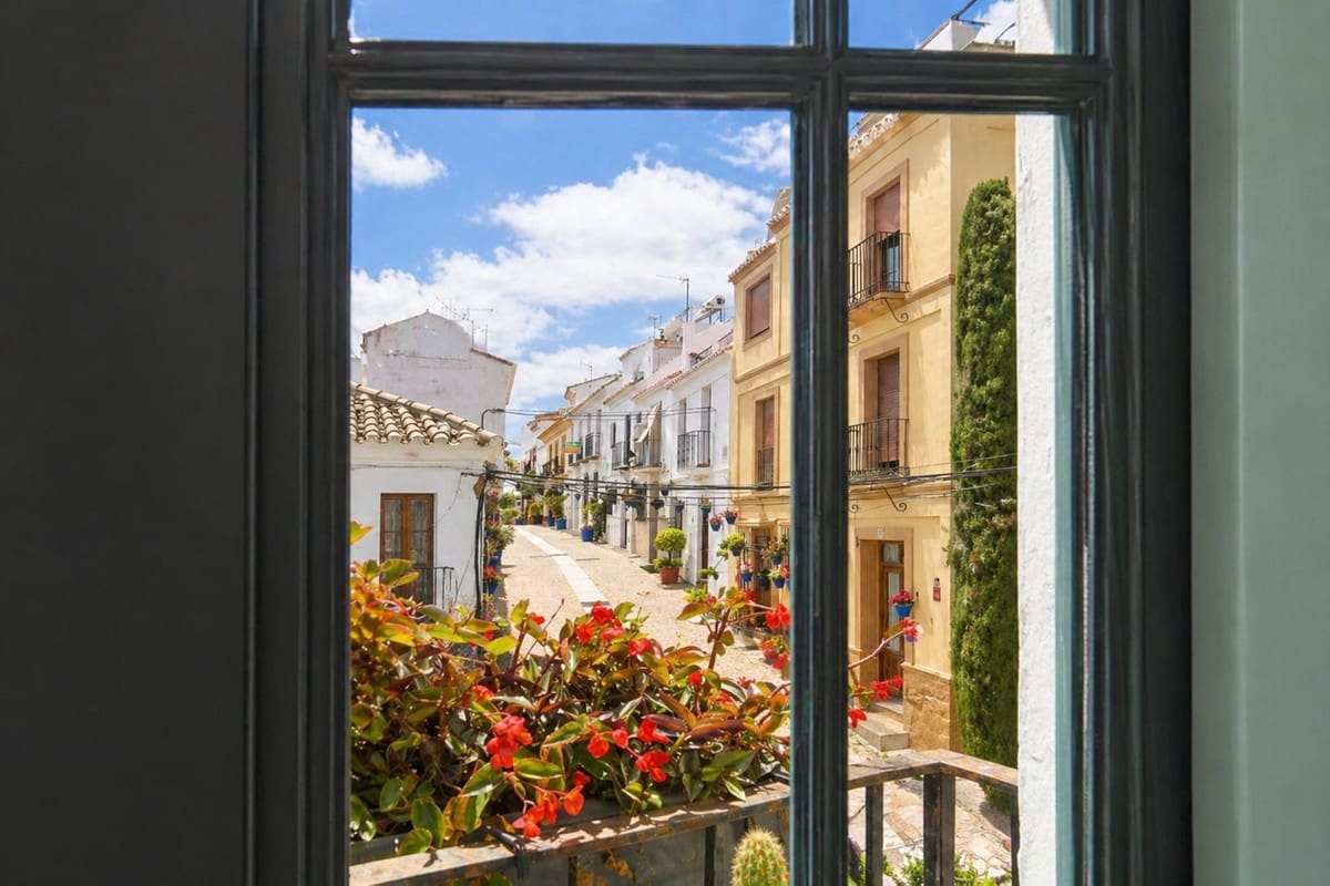 4 Zimmer Haus zu verkaufen in Estepona - 995.000 € (Ref: 9823341)