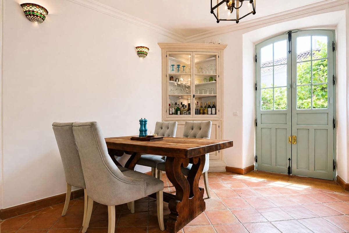 4 Zimmer Haus zu verkaufen in Estepona - 995.000 € (Ref: 9823341)