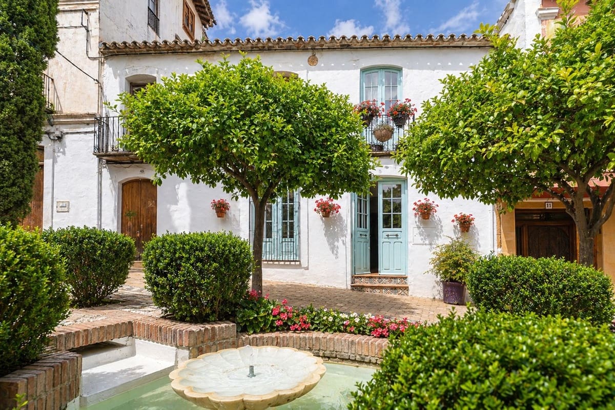 4 Zimmer Haus zu verkaufen in Estepona - 995.000 € (Ref: 9823341)