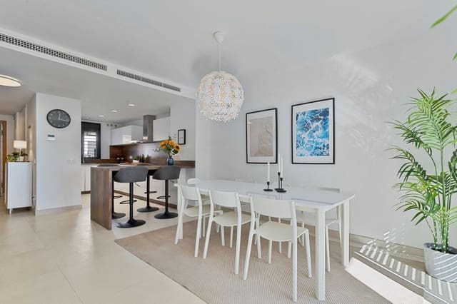 3 soverom Hus til salgs i Centro ciudad, Fuengirola med svømmebasseng garasje - € 649 000 (Ref: 9823343)