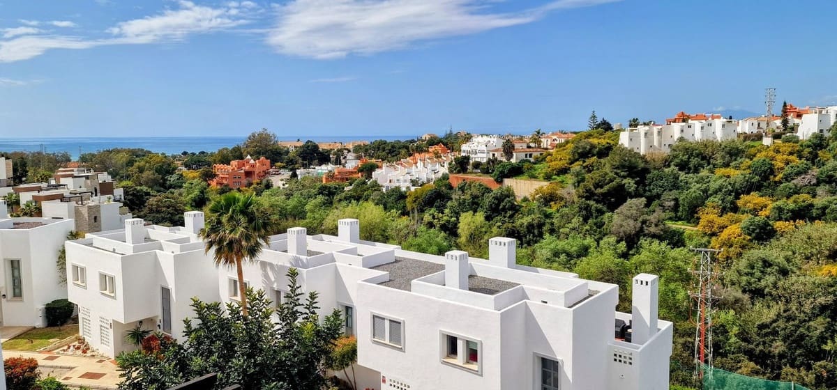 3 quarto Casa em Banda para venda em Cabopino com piscina - 550 000 € (Ref: 9823347)