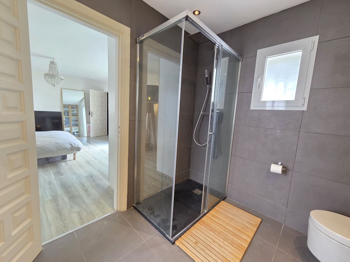 Casa de 2 habitaciones en Nueva Andalucia en venta con piscina - 495.000 € (Ref: 9823349)
