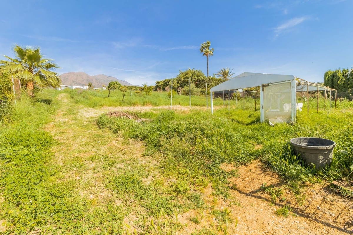 2 soveværelse Villa til salg i Estepona med swimmingpool - € 695.000 (Ref: 9823351)