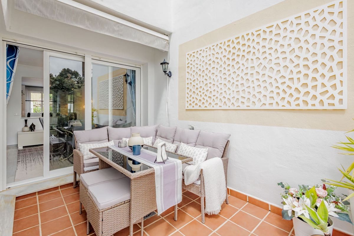 3 sovrum Hus till salu i Alhaurin Golf med pool - 449 000 € (Ref: 9823355)