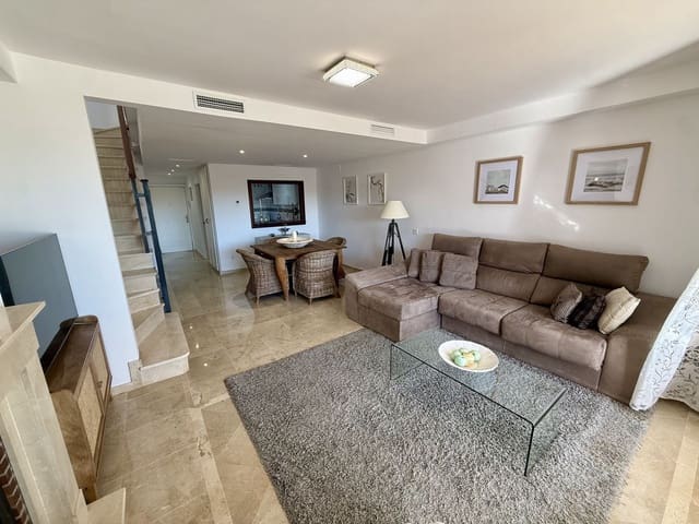 4 soveværelse Byhus til salg i Cabopino, Marbella med swimmingpool - € 539.000 (Ref: 9823356)