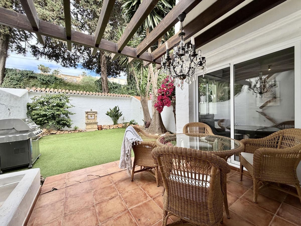 Casa de 3 habitaciones en Nueva Andalucia en venta - 595.000 € (Ref: 9823357)