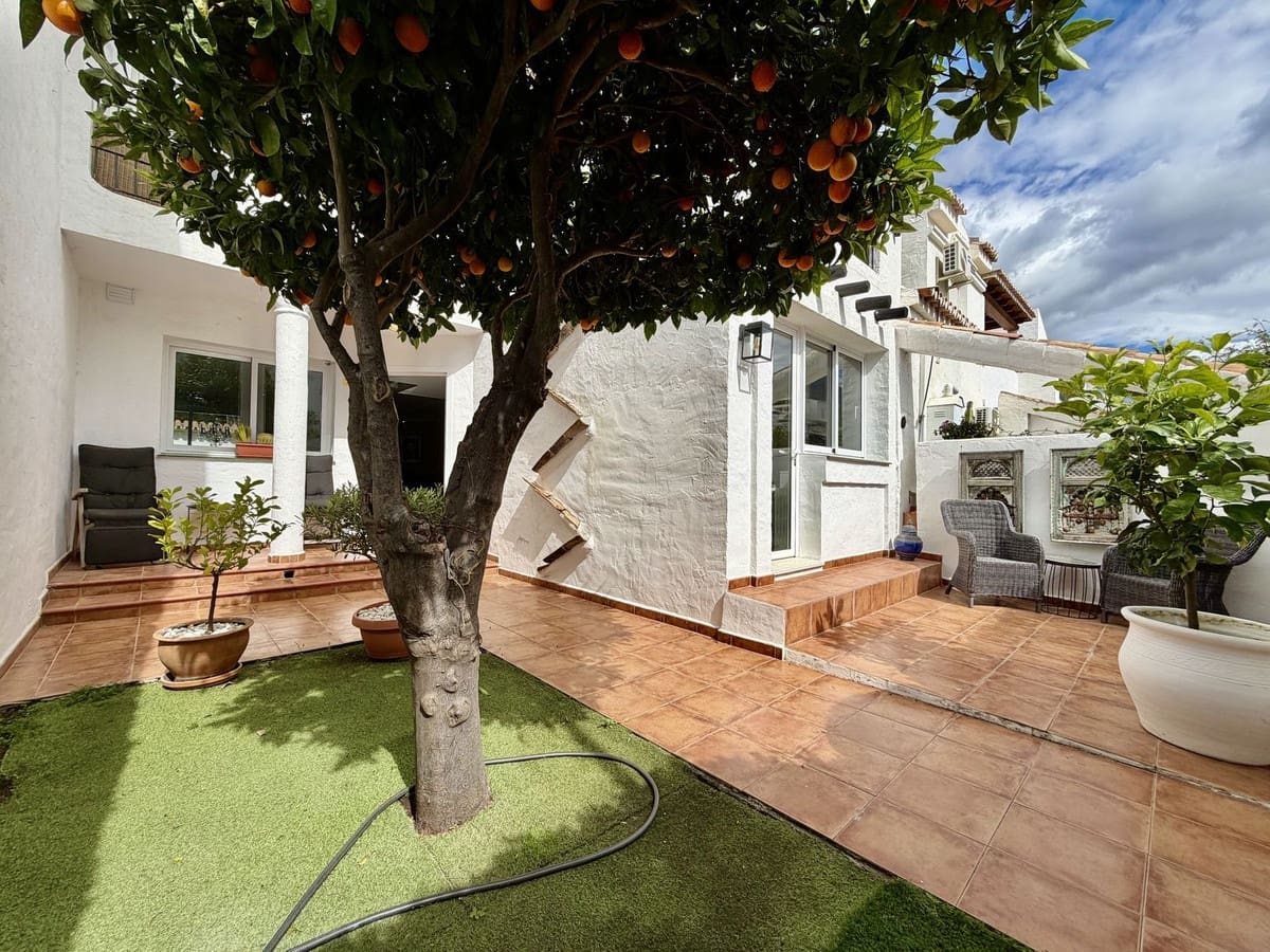 Casa de 3 habitaciones en Nueva Andalucia en venta - 595.000 € (Ref: 9823357)