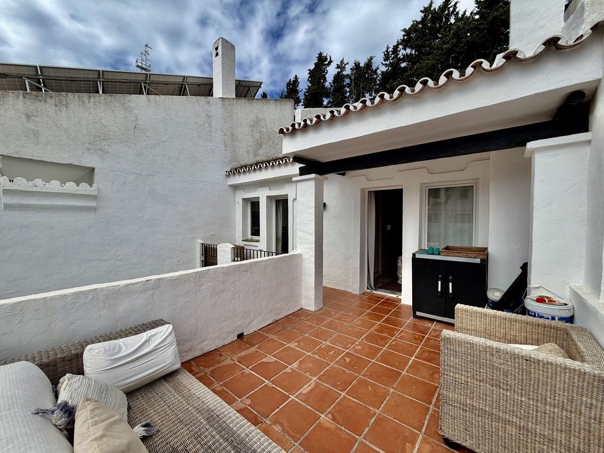Casa de 3 habitaciones en Nueva Andalucia en venta - 595.000 € (Ref: 9823357)