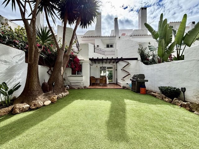3 slaapkamer Huis te koop in La Dama de Noche - La Alzambra, Marbella - € 595.000 (Ref: 9823357)