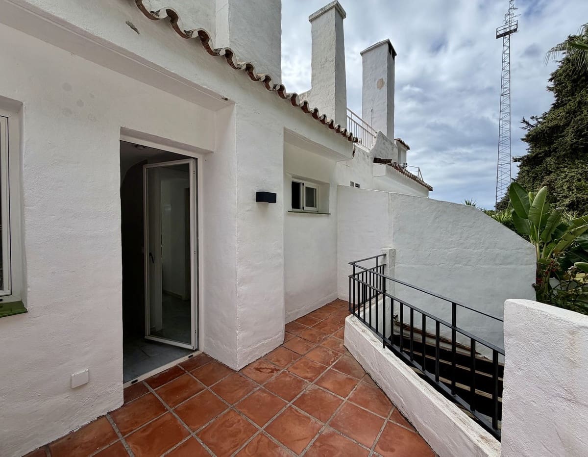 Casa de 3 habitaciones en Nueva Andalucia en venta - 595.000 € (Ref: 9823357)