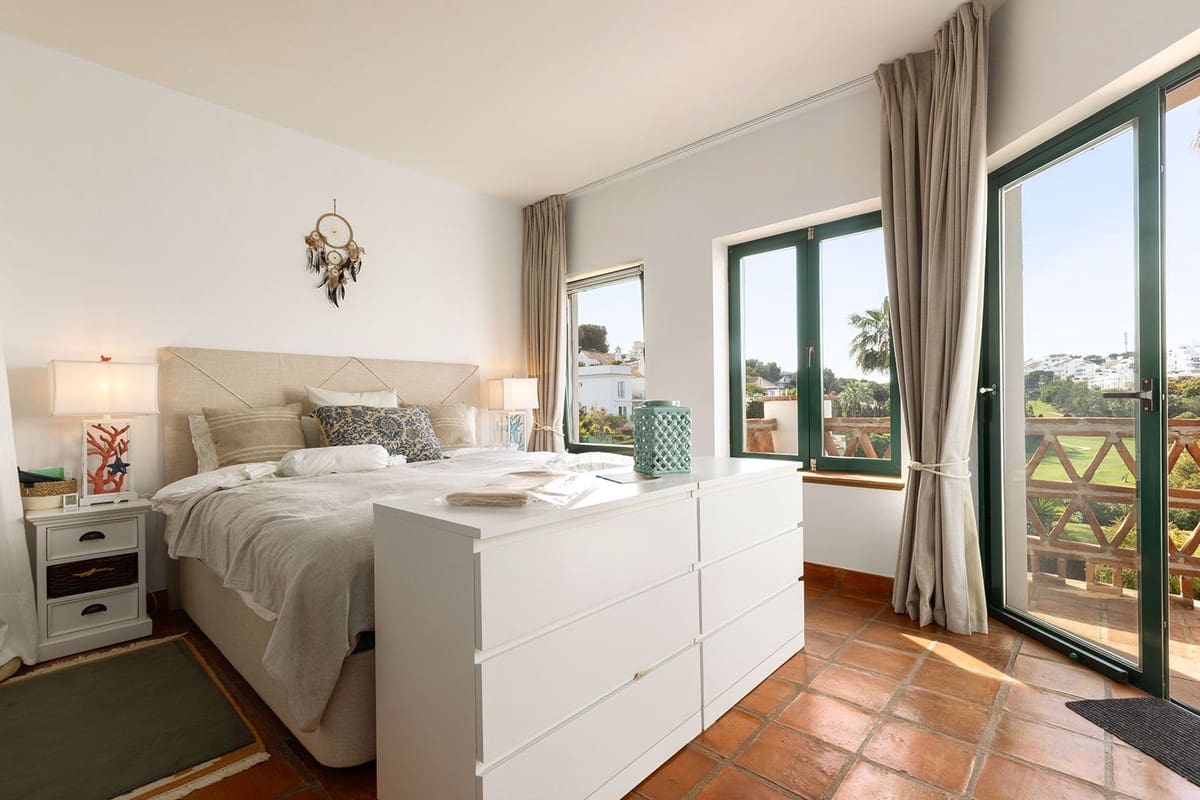3 bedroom Semi-detached Villa for sale in La Cala de Mijas with pool garage - € 760,000 (Ref: 9823361)