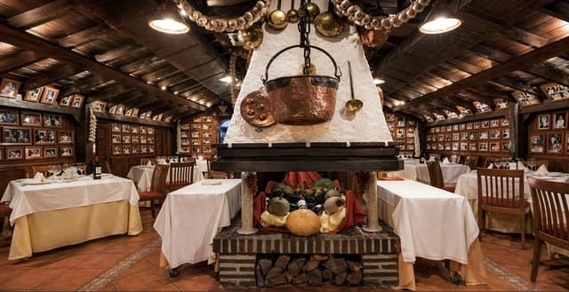 3 soverom Restaurant/Bar til salgs i Puerto Banus, Marbella - € 4 300 000 (Ref: 9823362)