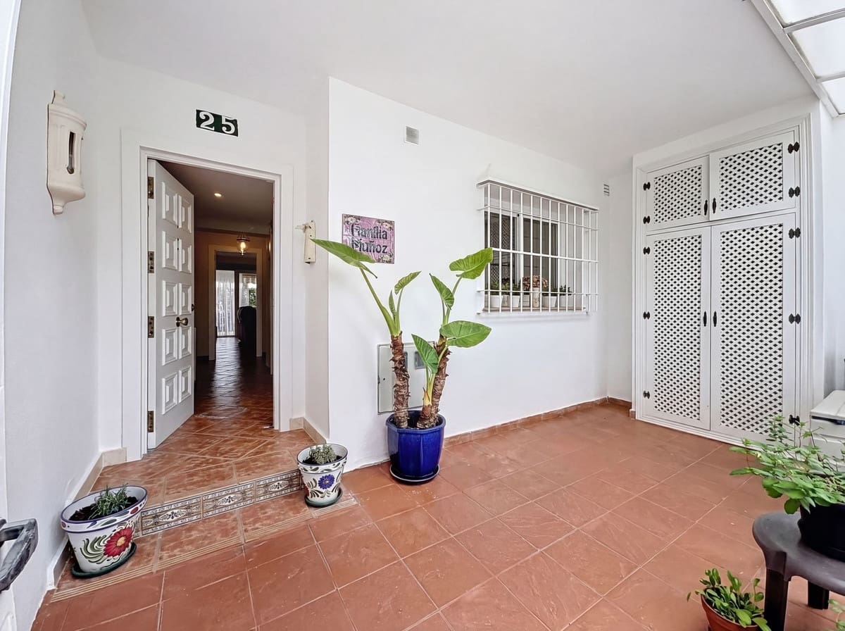 4 camera da letto Casa in vendita in Marbella con piscina - 949.000 € (Rif: 9823365)